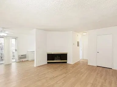 Stalina St, Los Angeles, CA 90020