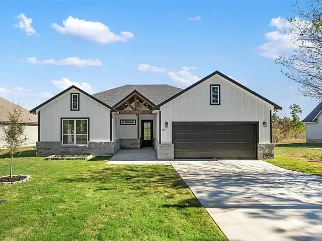 Kukui Ct, Bastrop, TX 78602