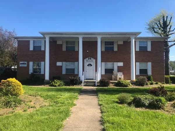 Monticello 2nd Floor One Bedroom Apartment
