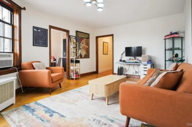 Elegant 1BR/1BA Bronxville Apartment with Spacious Layout & Prime Location