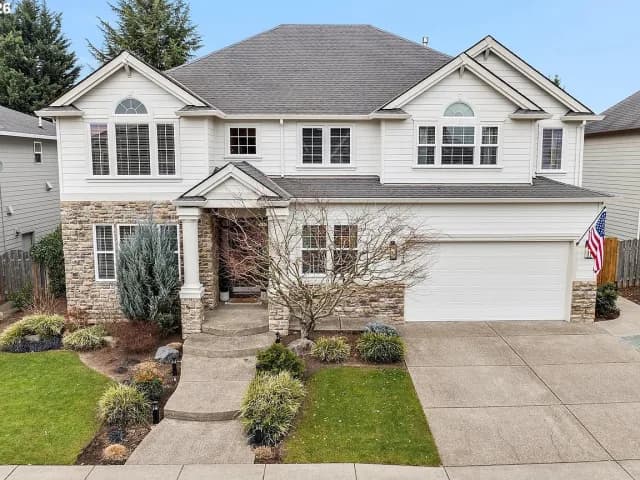 4 Bed, 2.5 Baths Home with Primary Suite on Main Floor in Ridgefield