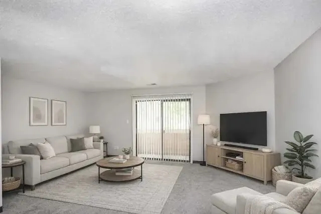 Beautiful & Convenient Indianapolis Rental – Near Eagle Creek
