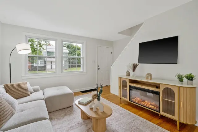 Modern 2-Bedroom Townhome-Style Rental in Syracuse