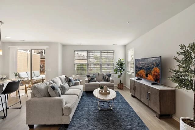 Modern Apartments and Townhomes in Auburn Hills
