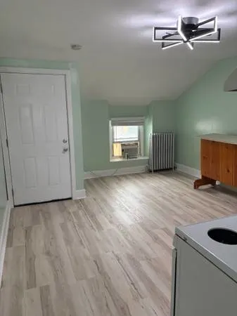Welcome to your new home in the heart of Roxborough!