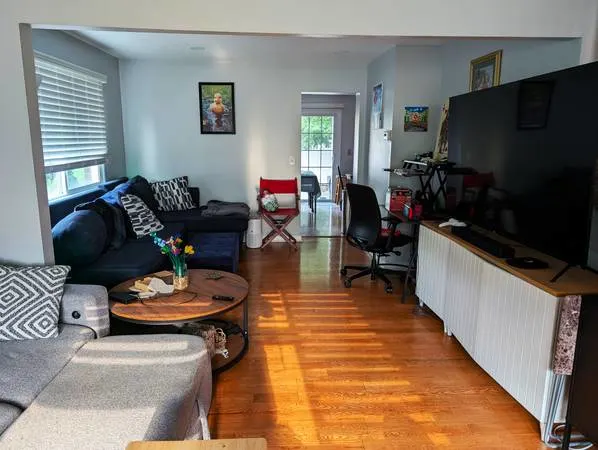 Spacious 3br condo South Brunswick (Dayton, NJ)