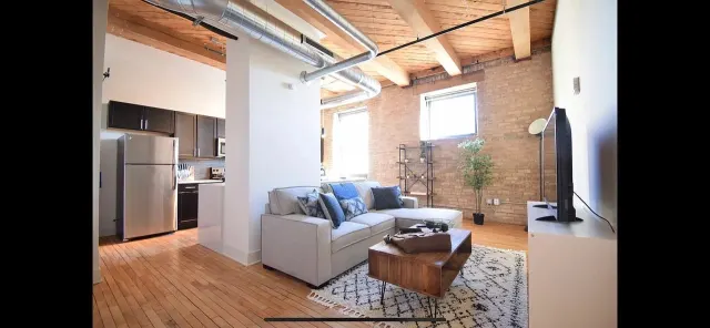 Beautiful & Inviting Home for Rent in Milwaukee, Wisconsin