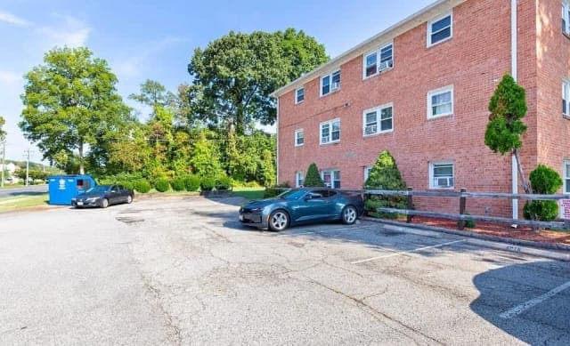 14698 Colchester Rd, Woodbridge, VA