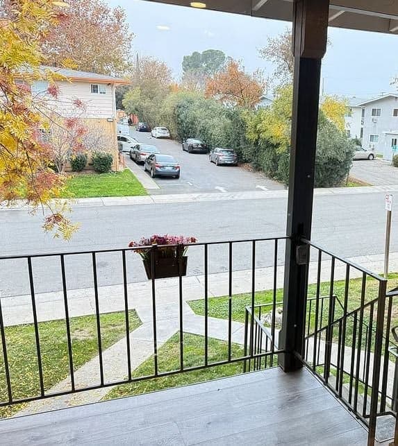 3706 E Country Club Ln, Sacramento, CA