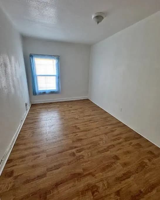 256 W Florence Ave, Los Angeles, CA 90003